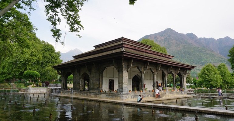  Holidays Package of Kashmir    